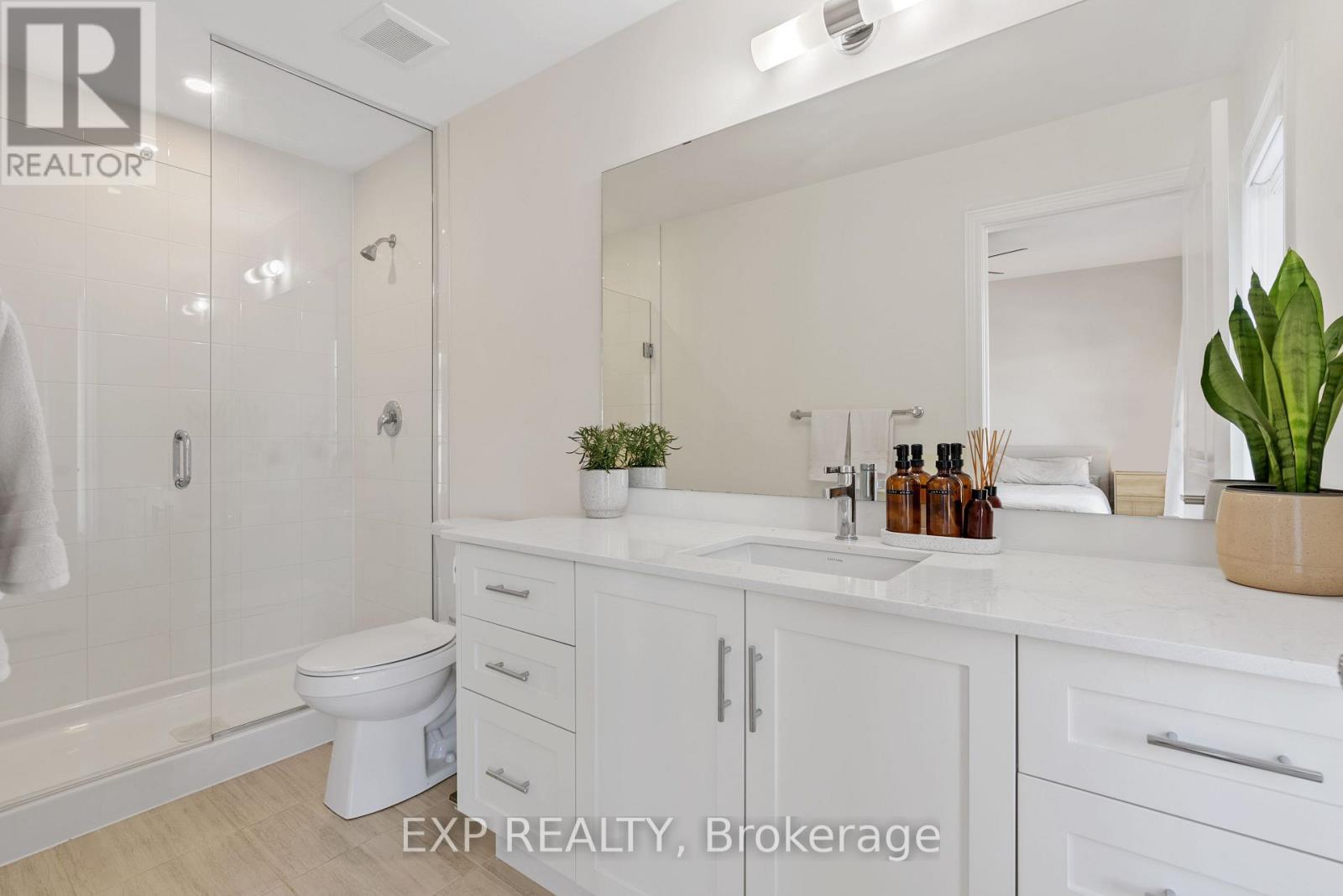 Photo 31 of 18 10 Birmingham Drive, Cambridge ON