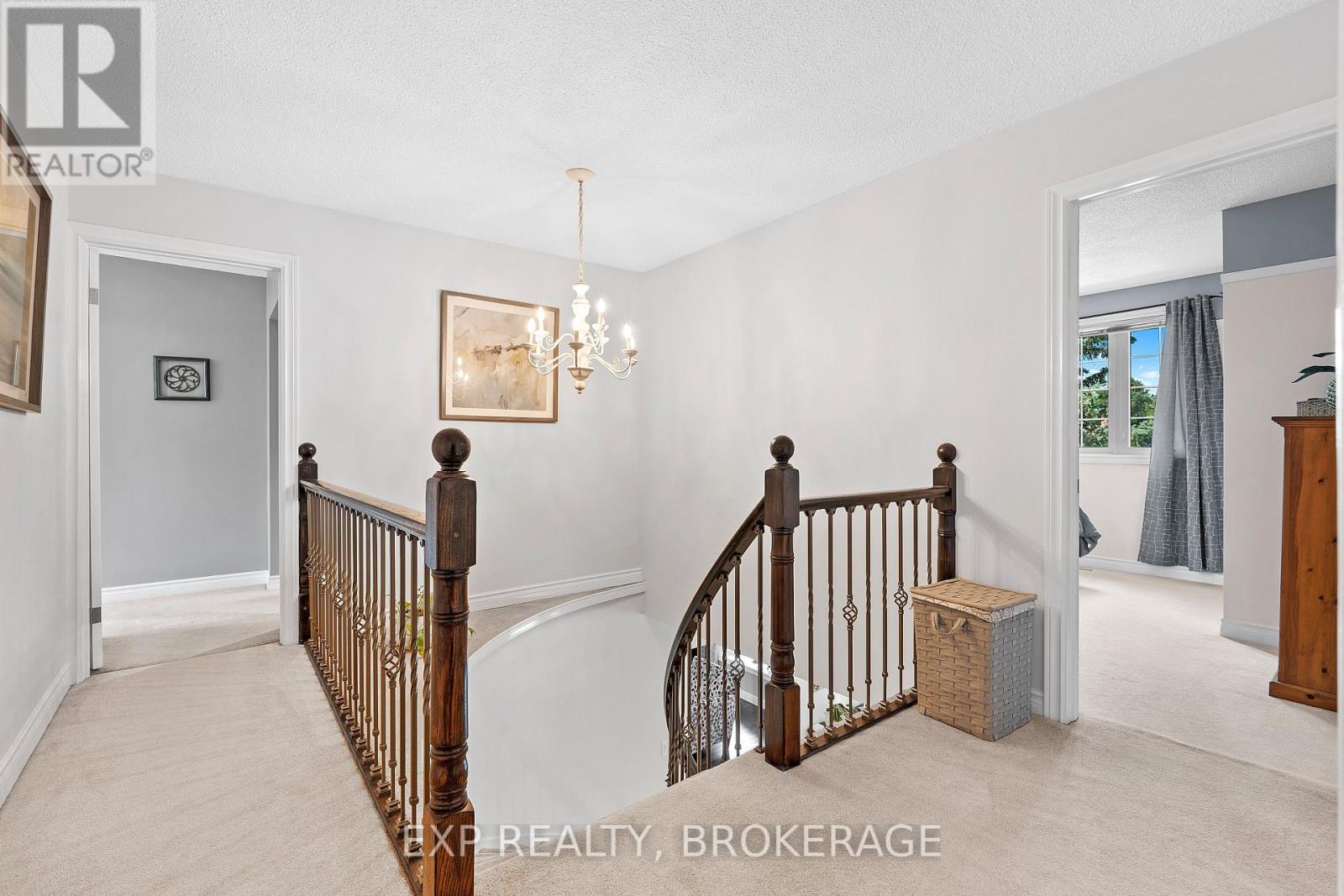 Photo 20 of 564 Braeside Crescent, Kingston ON