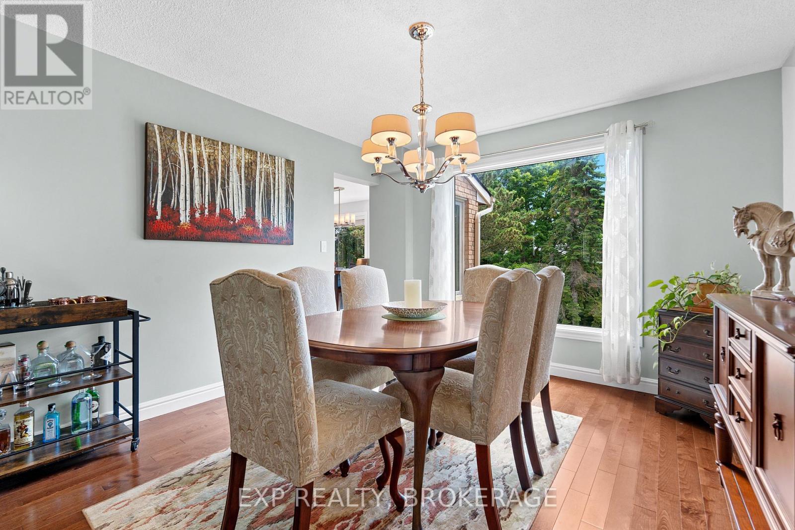 Photo 16 of 564 Braeside Crescent, Kingston ON