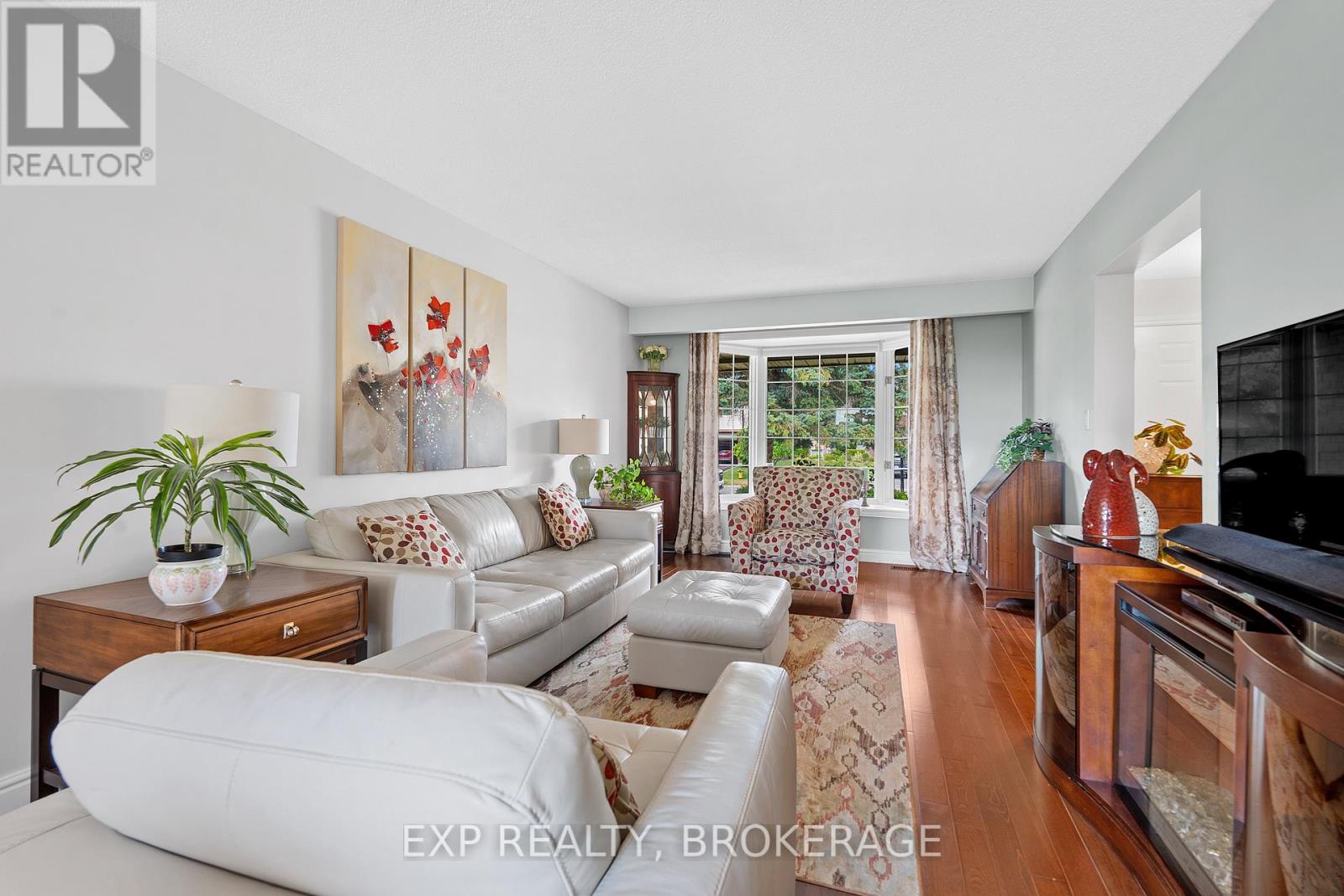 Photo 15 of 564 Braeside Crescent, Kingston ON