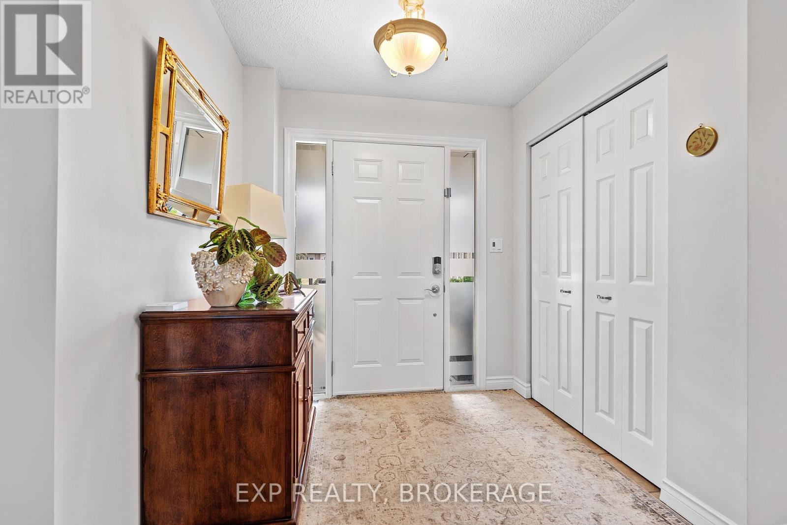 Photo 6 of 564 Braeside Crescent, Kingston ON