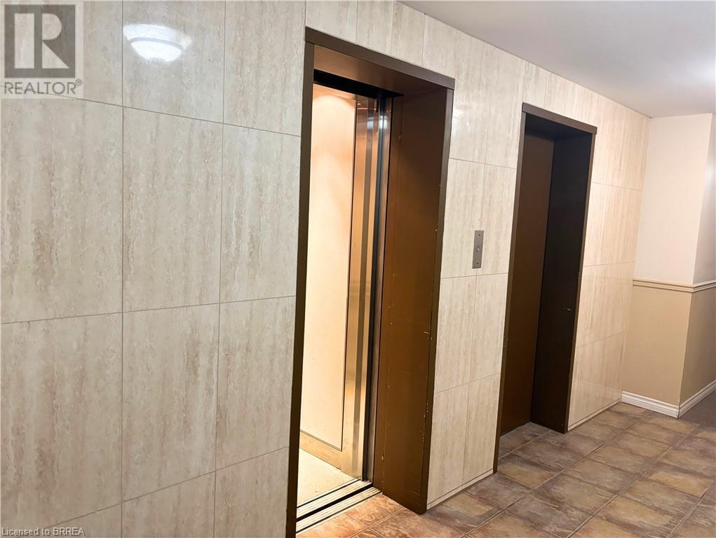 Photo 2 of 793 Colborne Street Unit 207, Brantford ON