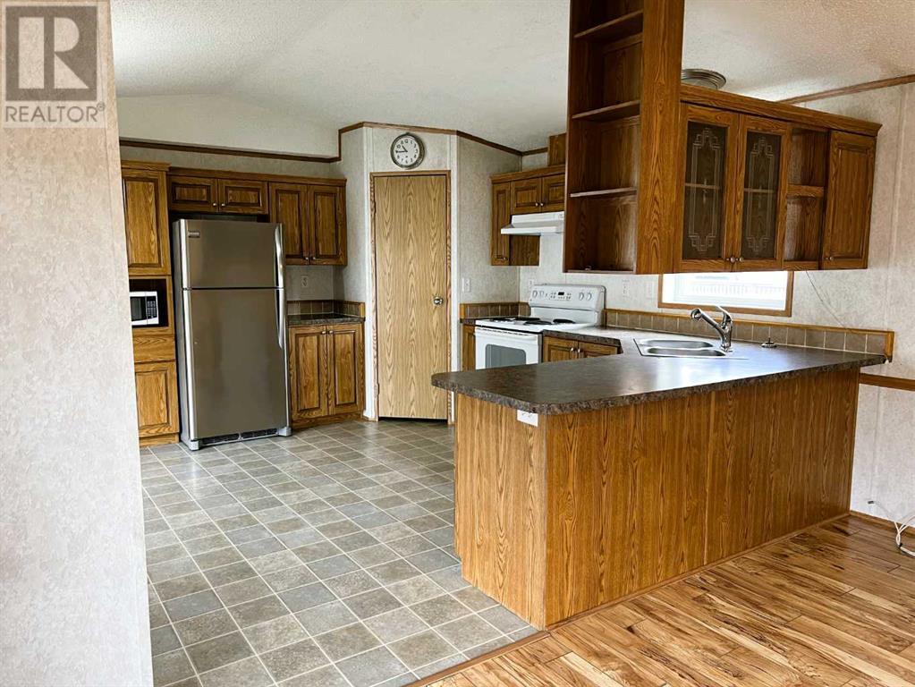 Photo 6 of 183 Grenoble Crescent, Fort Mcmurray AB