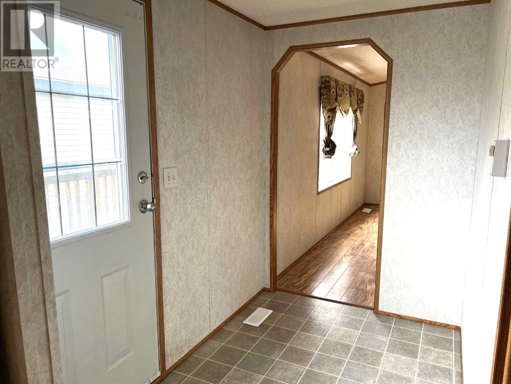 Photo 11 of 183 Grenoble Crescent, Fort Mcmurray AB