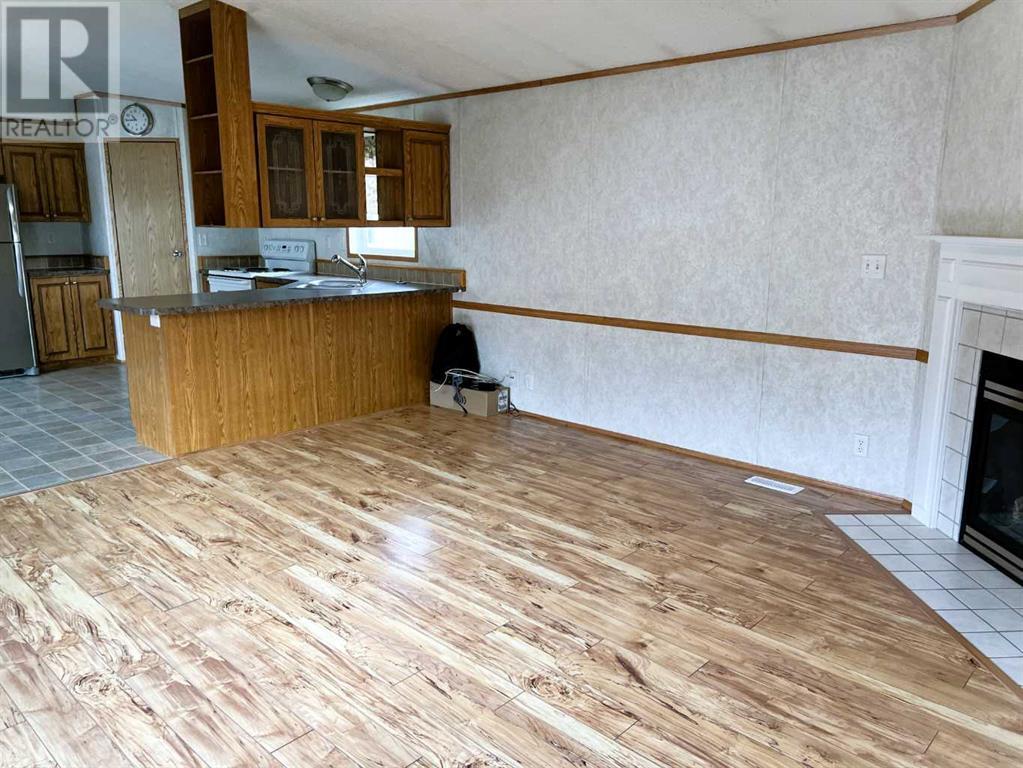 Photo 8 of 183 Grenoble Crescent, Fort Mcmurray AB