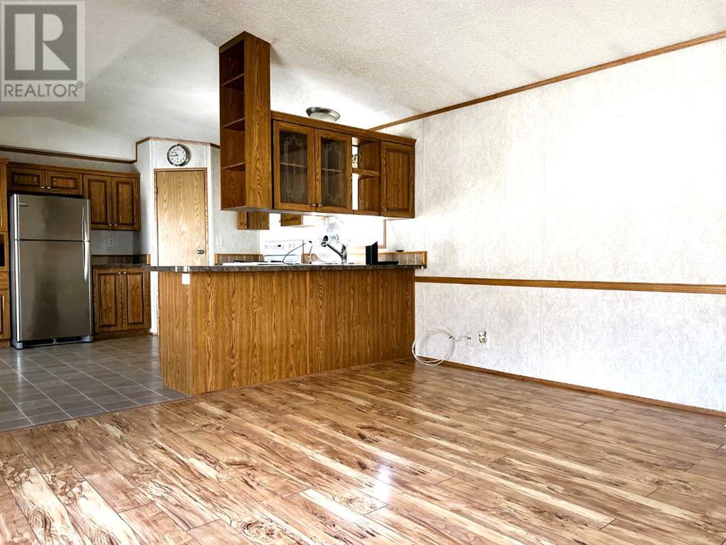 Photo 7 of 183 Grenoble Crescent, Fort Mcmurray AB