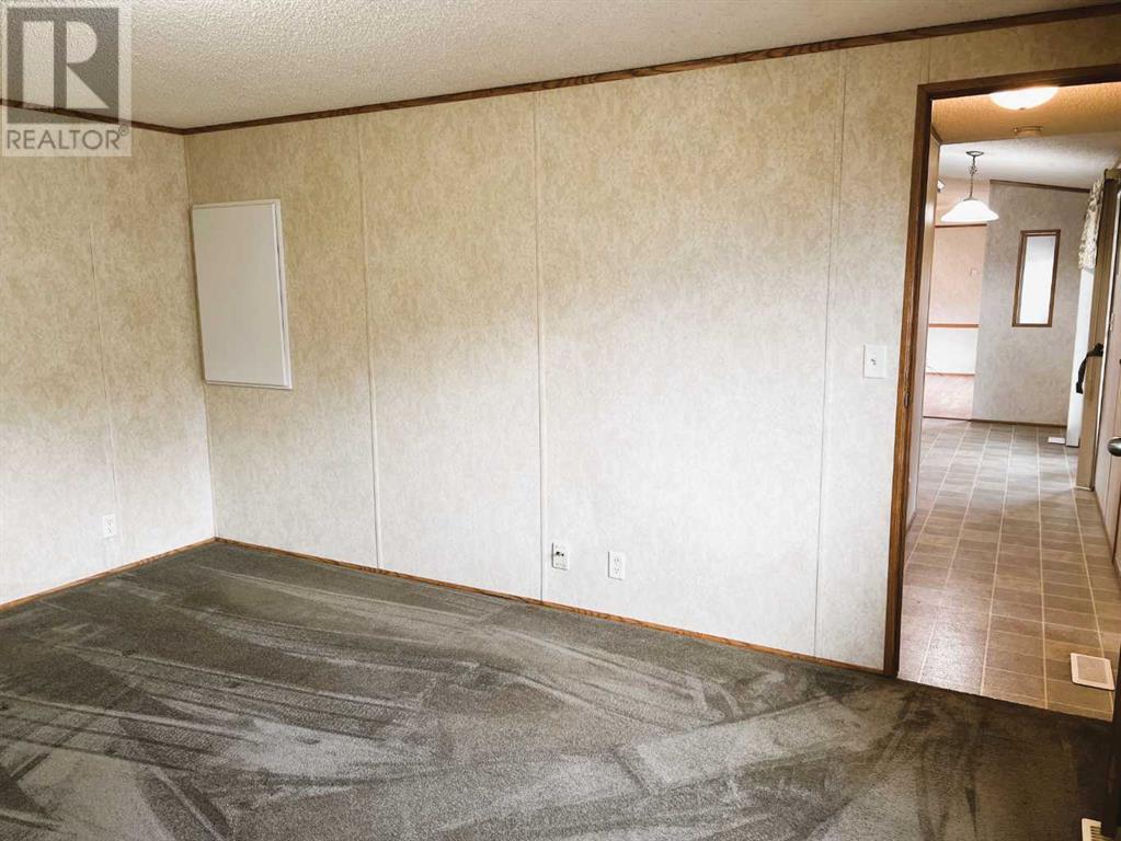 Photo 13 of 183 Grenoble Crescent, Fort Mcmurray AB
