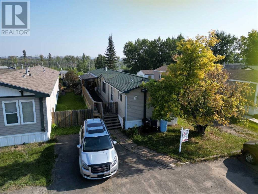 Photo 30 of 183 Grenoble Crescent, Fort Mcmurray AB