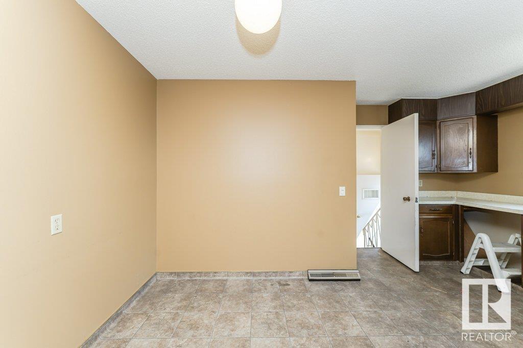 Photo 43 of 1036 Moyer Dr, Sherwood Park AB
