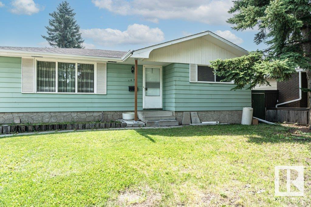 Photo 35 of 1036 Moyer Dr, Sherwood Park AB