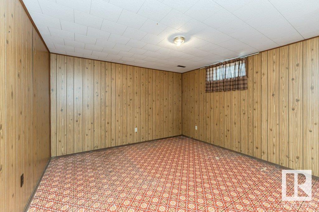 Photo 32 of 1036 Moyer Dr, Sherwood Park AB