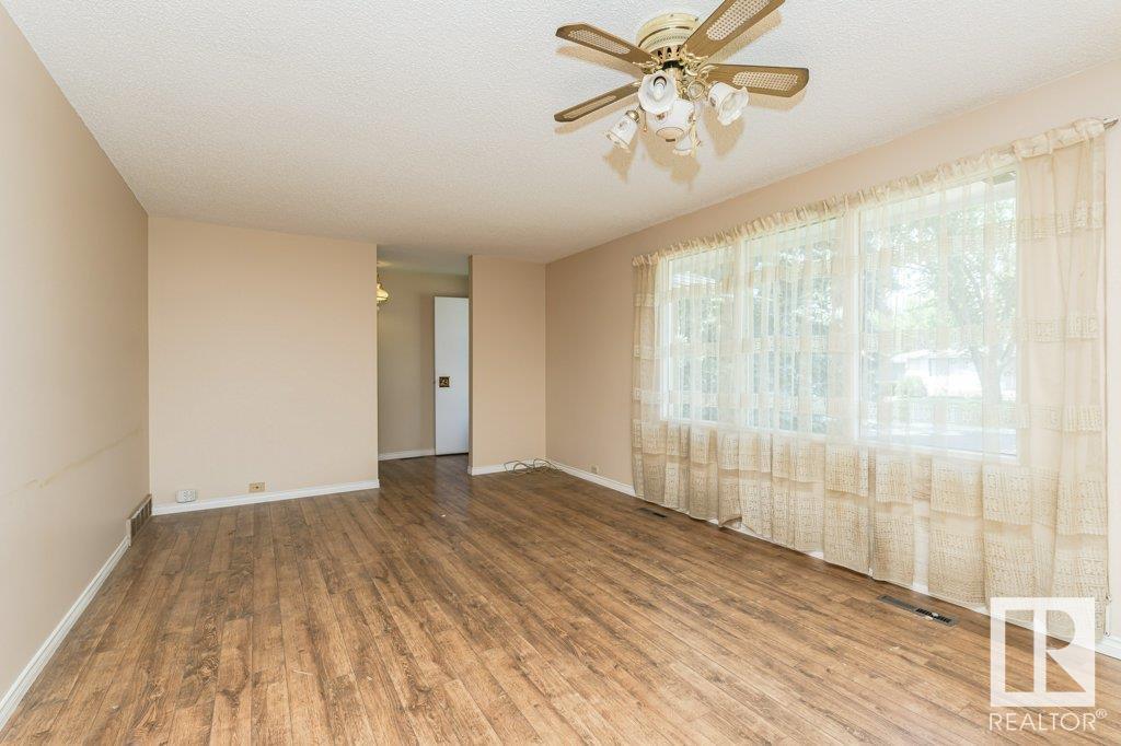 Photo 36 of 1036 Moyer Dr, Sherwood Park AB
