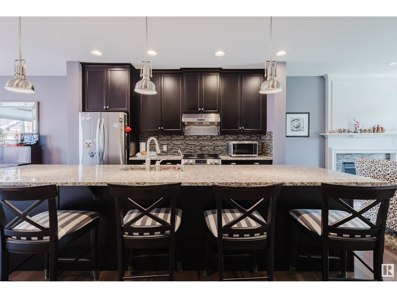 Photo 11 of 5014 Dewolf Rd Nw, Edmonton AB
