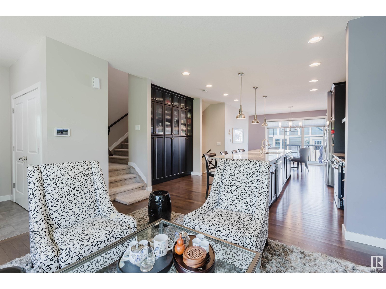 Photo 7 of 5014 Dewolf Rd Nw, Edmonton AB