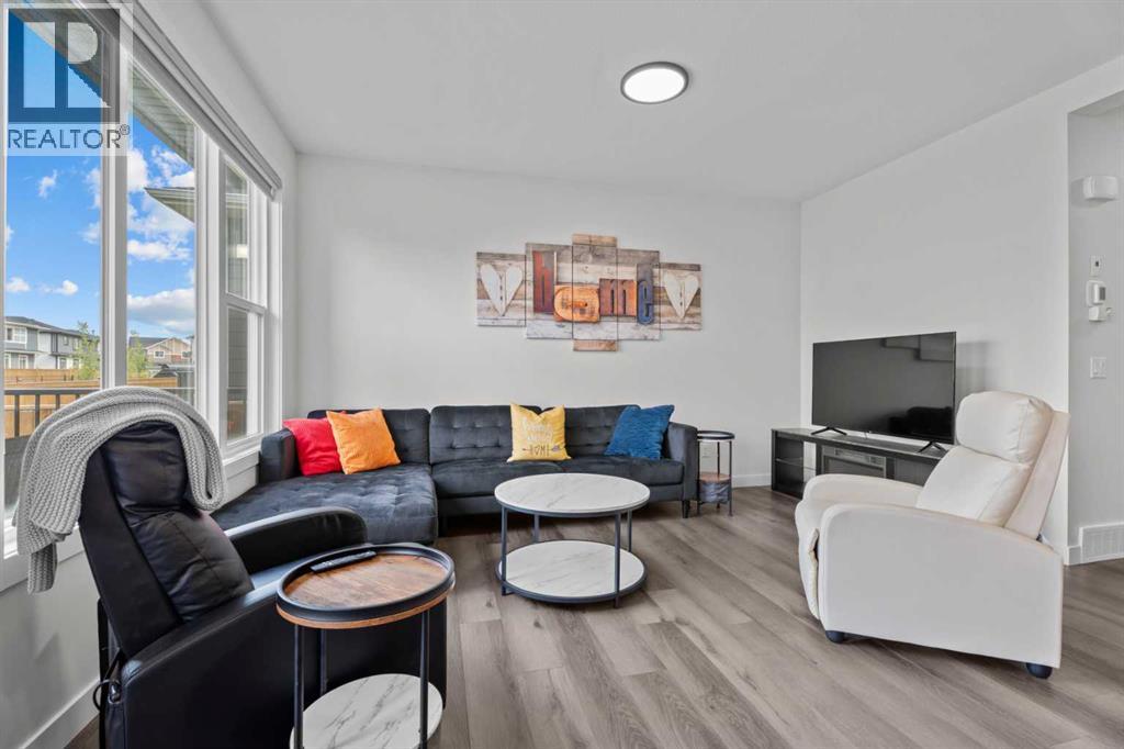 Photo 10 of 122 South Shore Court, Chestermere AB