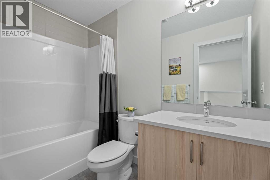 Photo 37 of 122 South Shore Court, Chestermere AB