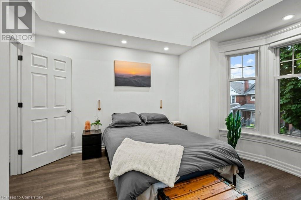 Photo 27 of 26 Cedar Avenue, Hamilton ON