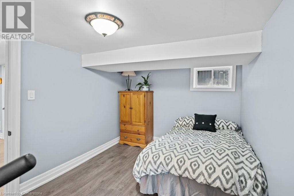 Photo 38 of 26 Cedar Avenue, Hamilton ON