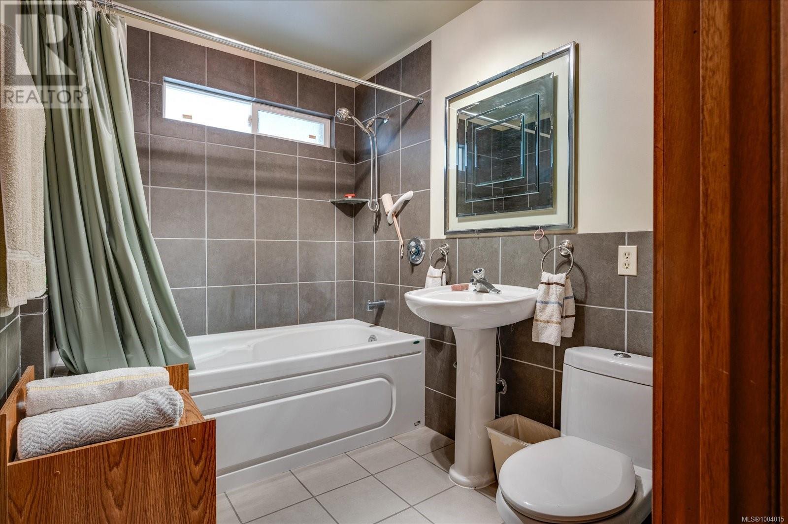 Photo 28 of 1550 Robson Lane Sw, Cowichan Bay BC