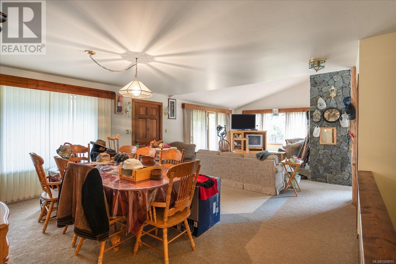 Photo 7 of 1550 Robson Lane Sw, Cowichan Bay BC