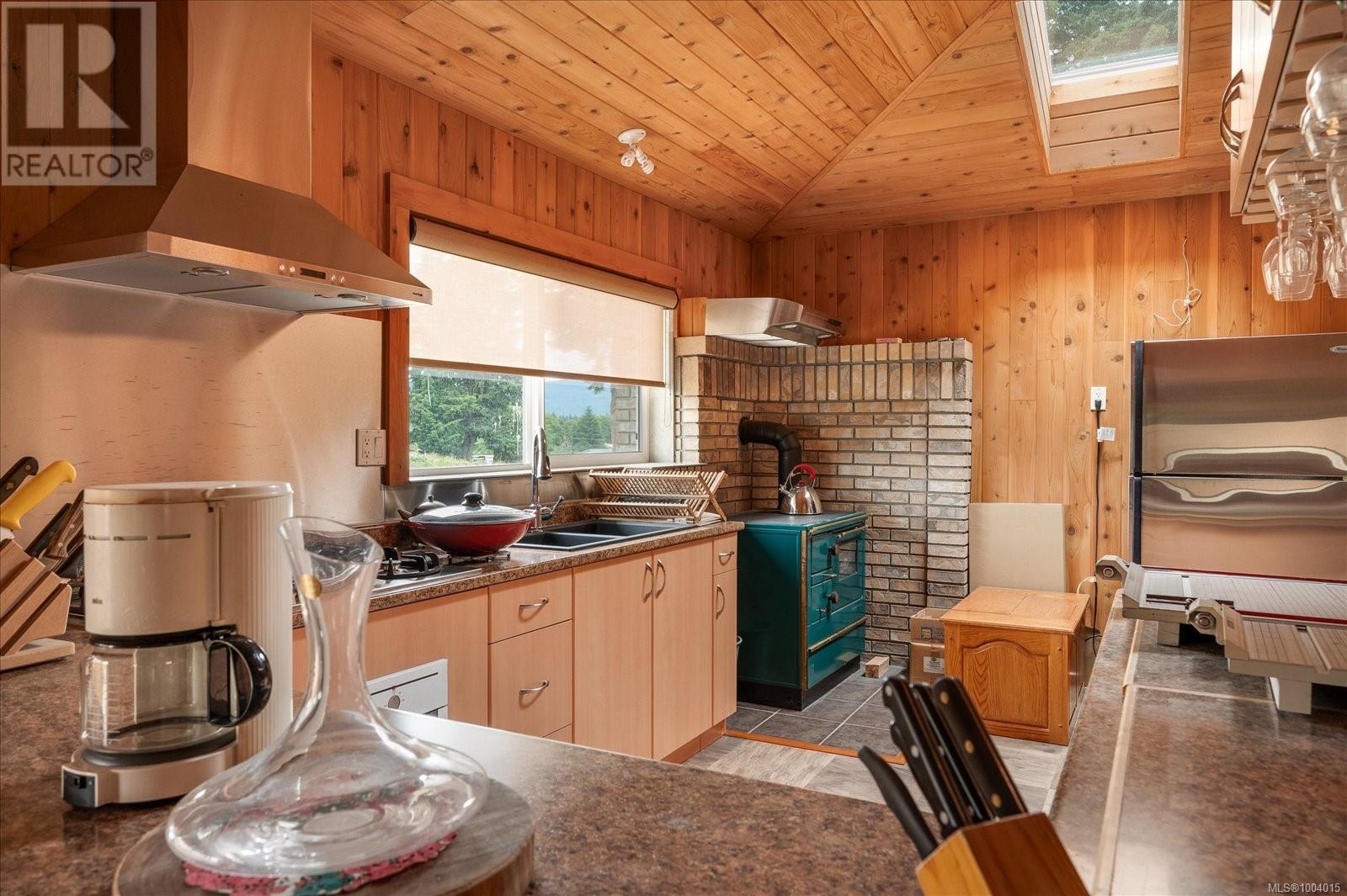 Photo 13 of 1550 Robson Lane Sw, Cowichan Bay BC