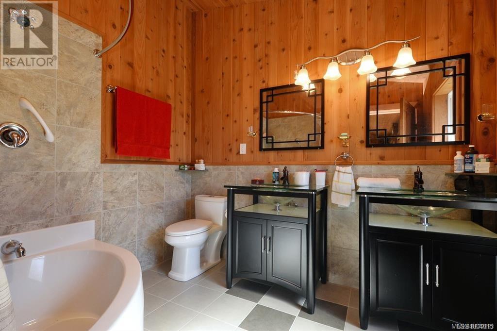 Photo 90 of 1550 Robson Lane Sw, Cowichan Bay BC