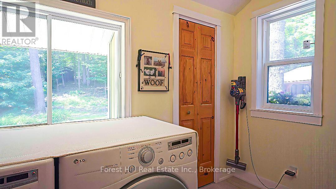 Photo 9 of 1289 Delbrooke Road, Lake Of Bays ON