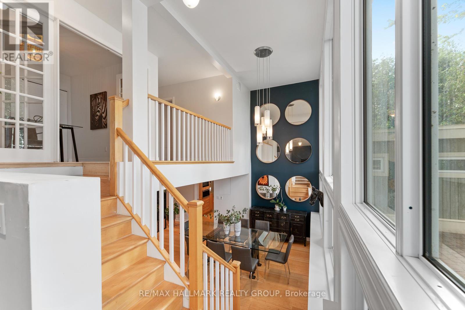 Photo 1 of 17 Hastings Street, Ottawa ON