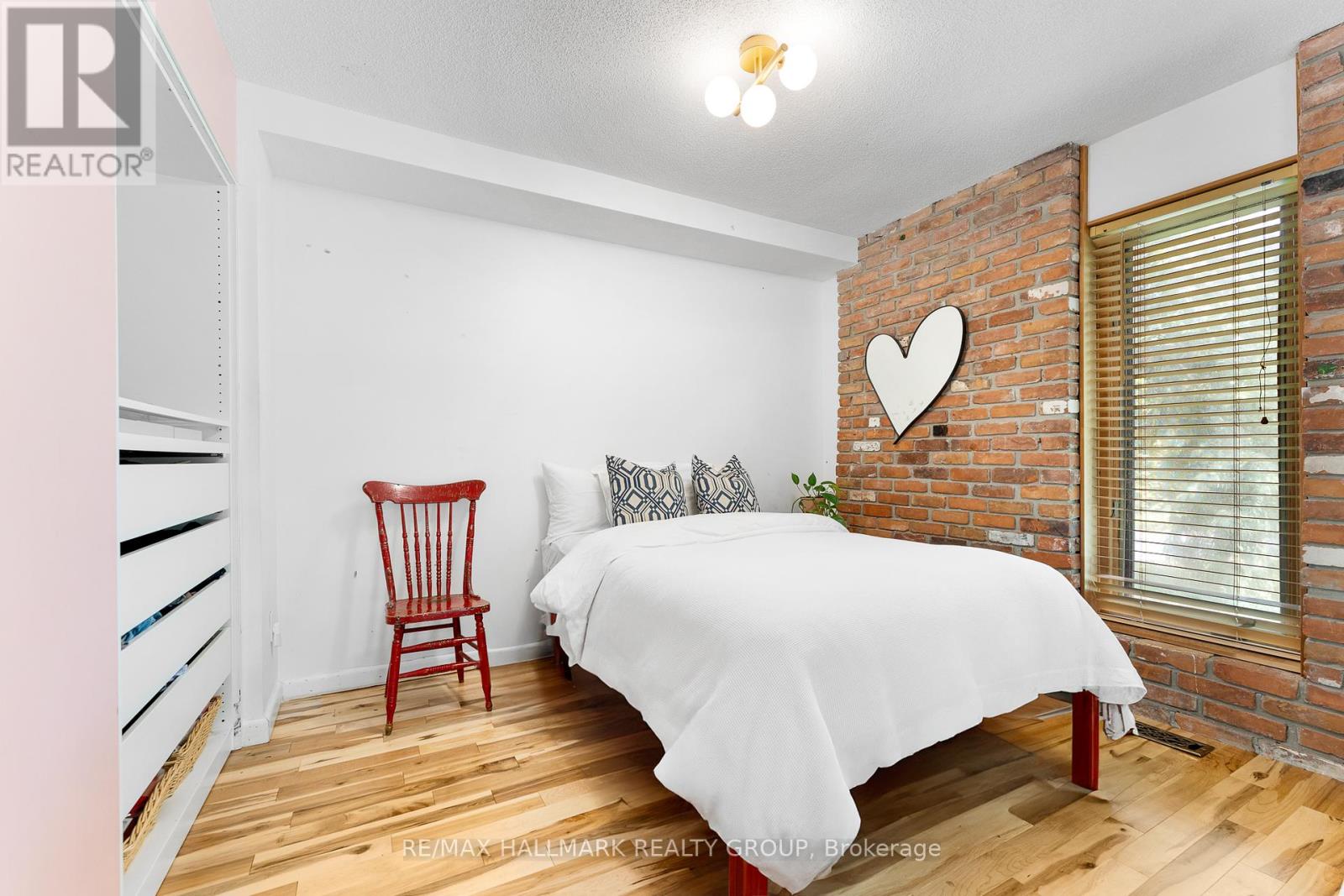 Photo 27 of 17 Hastings Street, Ottawa ON