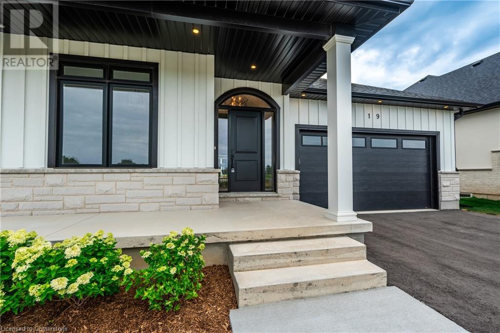 19 OAKLEY DRIVE - 3