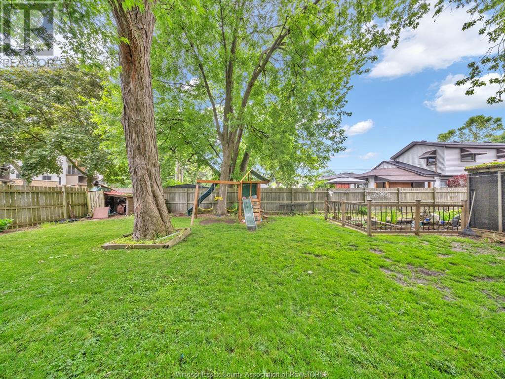 Photo 20 of 1465 Westminster Boulevard, Windsor ON