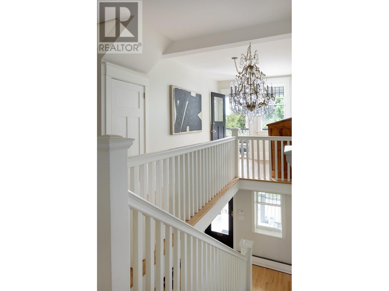3545 DOWSLEY COURT, North Vancouver