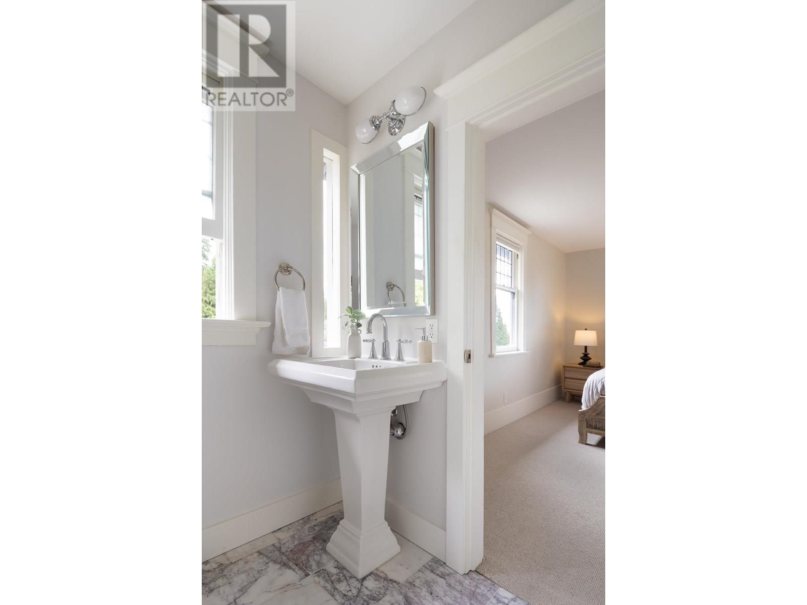 3545 DOWSLEY COURT, North Vancouver