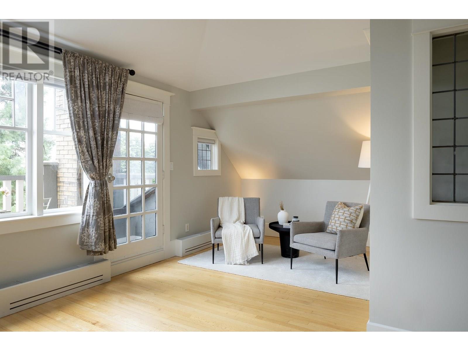 3545 DOWSLEY COURT, North Vancouver
