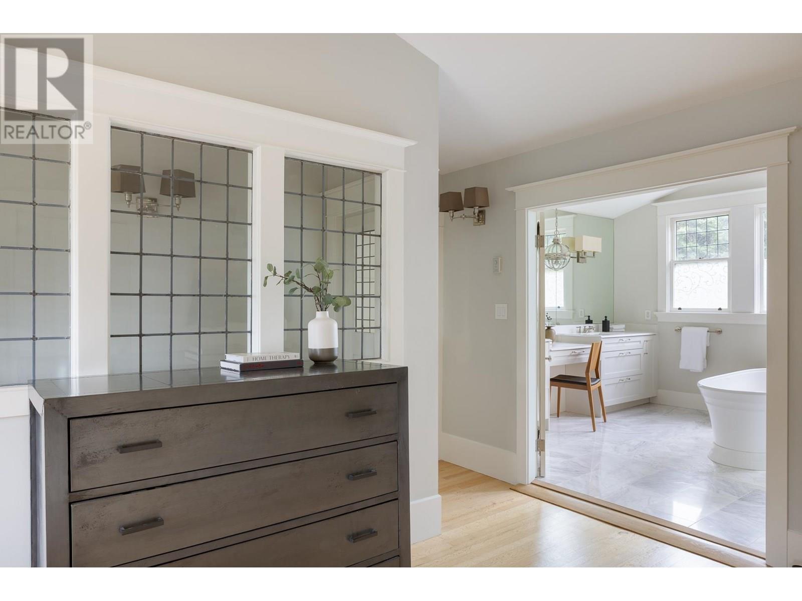3545 DOWSLEY COURT, North Vancouver