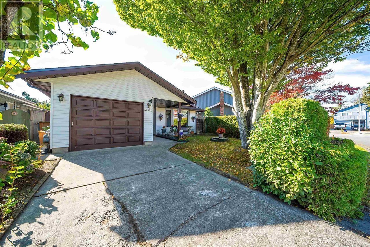 Photo 2 of 10660 Canso Crescent, Richmond BC