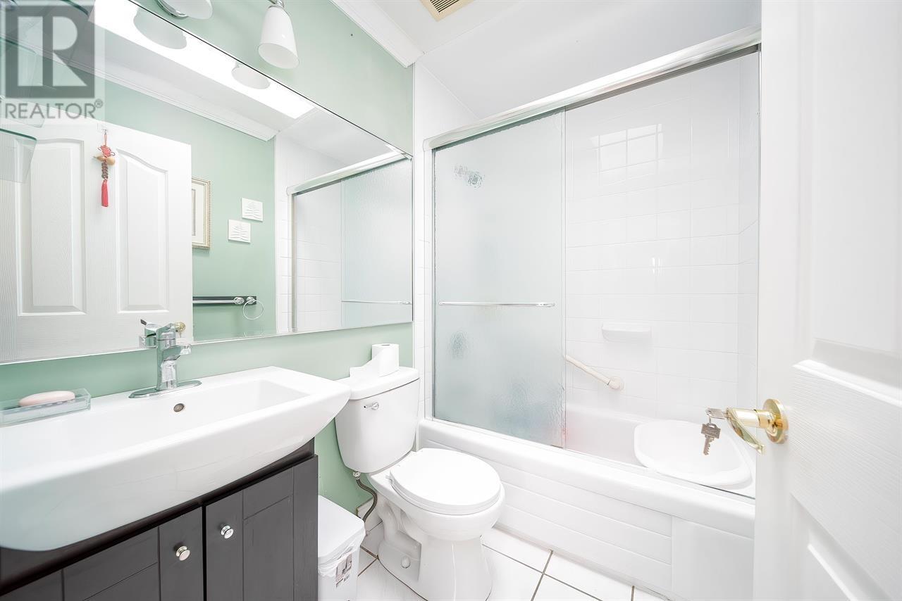 Photo 21 of 10660 Canso Crescent, Richmond BC