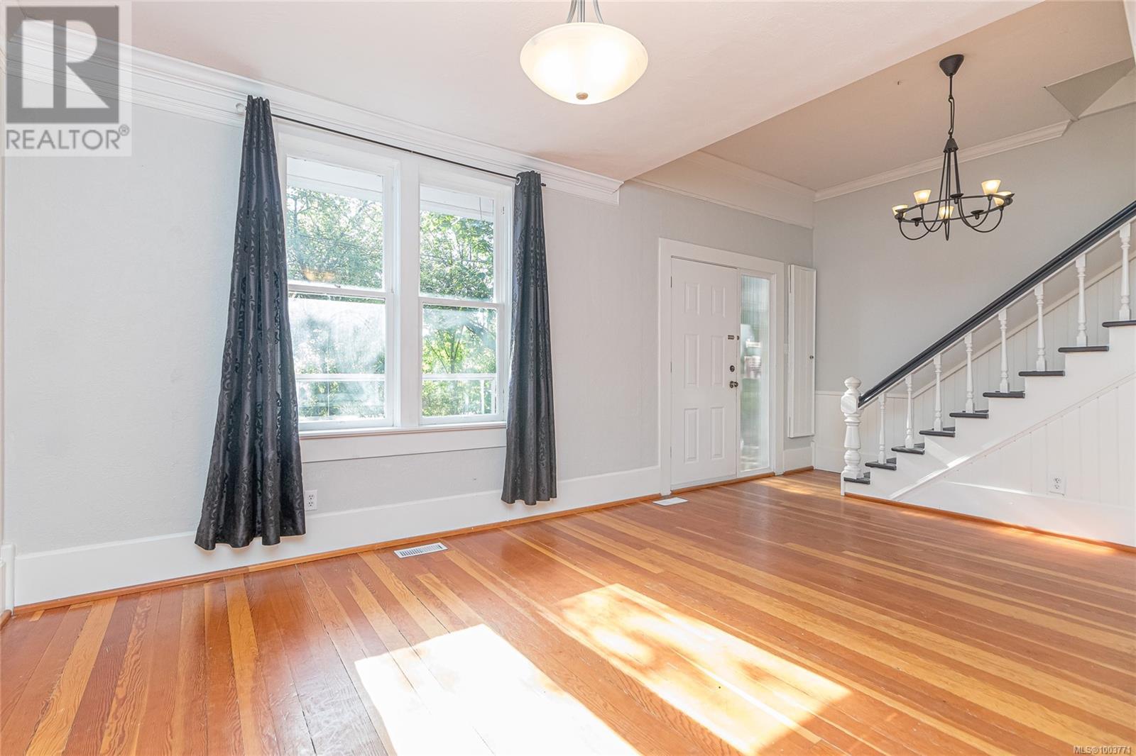 1421 Cranberry Ave, Nanaimo