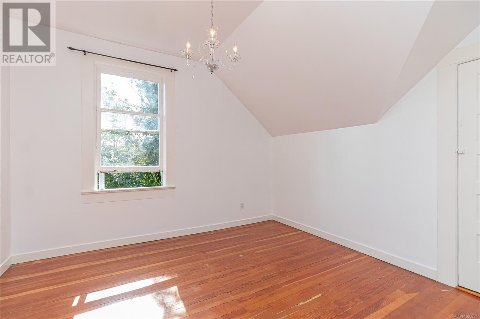 1421 Cranberry Ave, Nanaimo