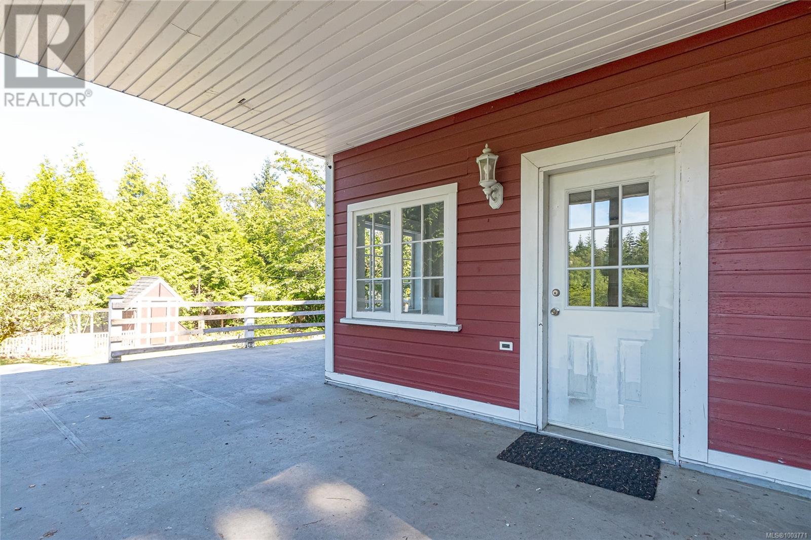 1421 Cranberry Ave, Nanaimo