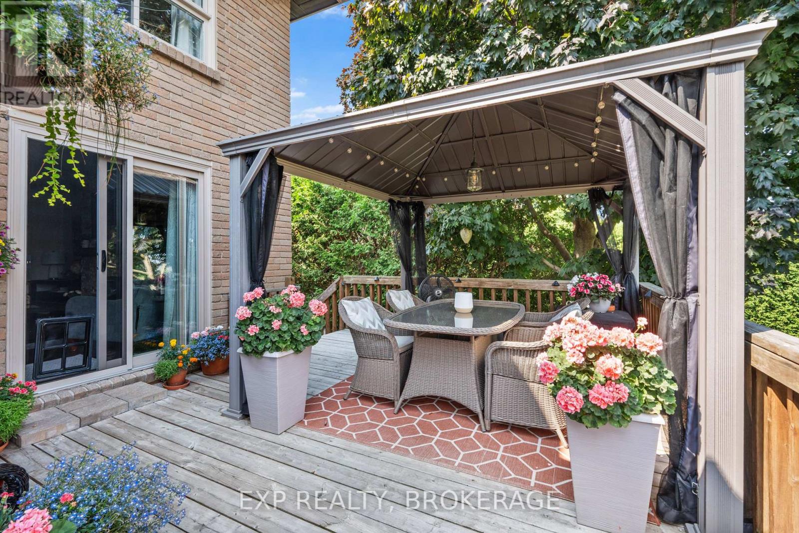 Photo 37 of 564 Braeside Crescent, Kingston ON