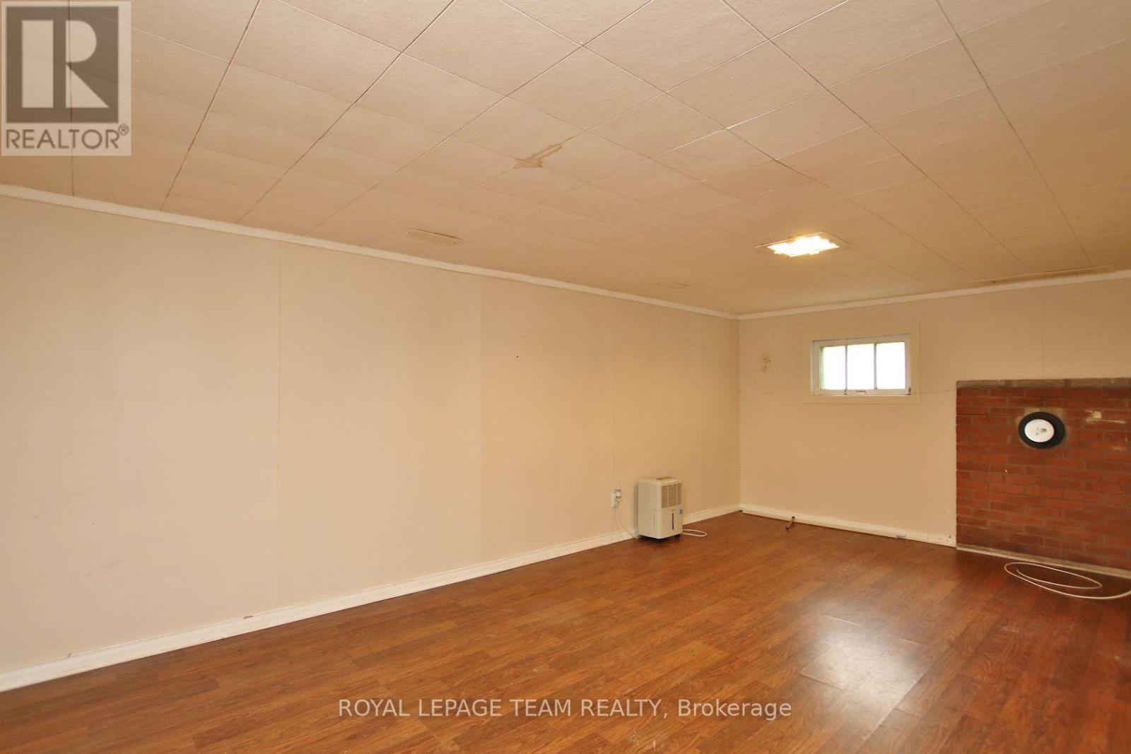 Photo 13 of 115 Rita Avenue, Ottawa ON