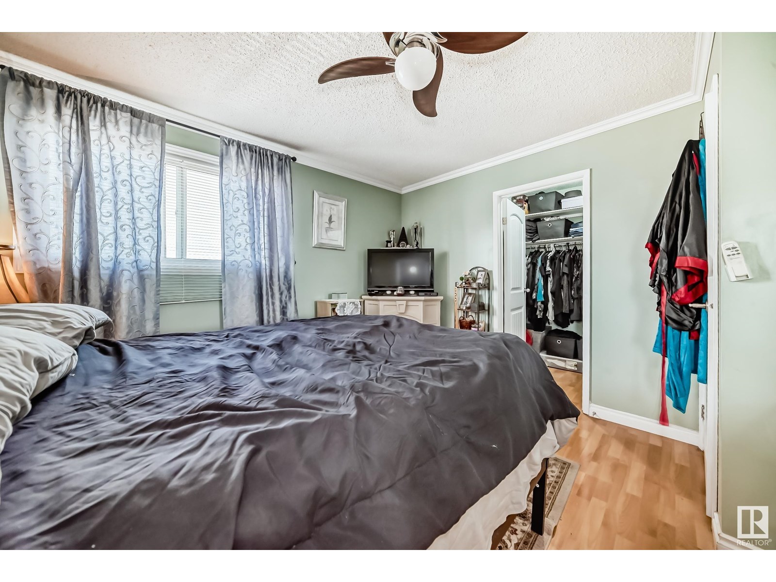 Photo 25 of 472 Clareview Rd Nw, Edmonton AB