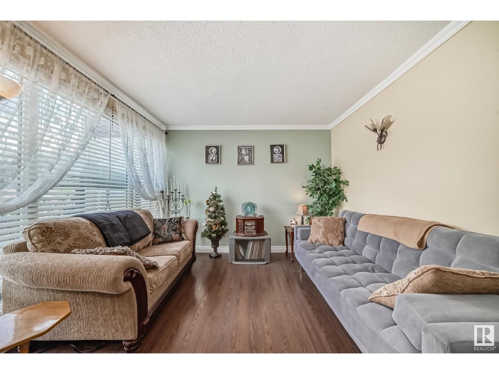 Photo 15 of 472 Clareview Rd Nw, Edmonton AB