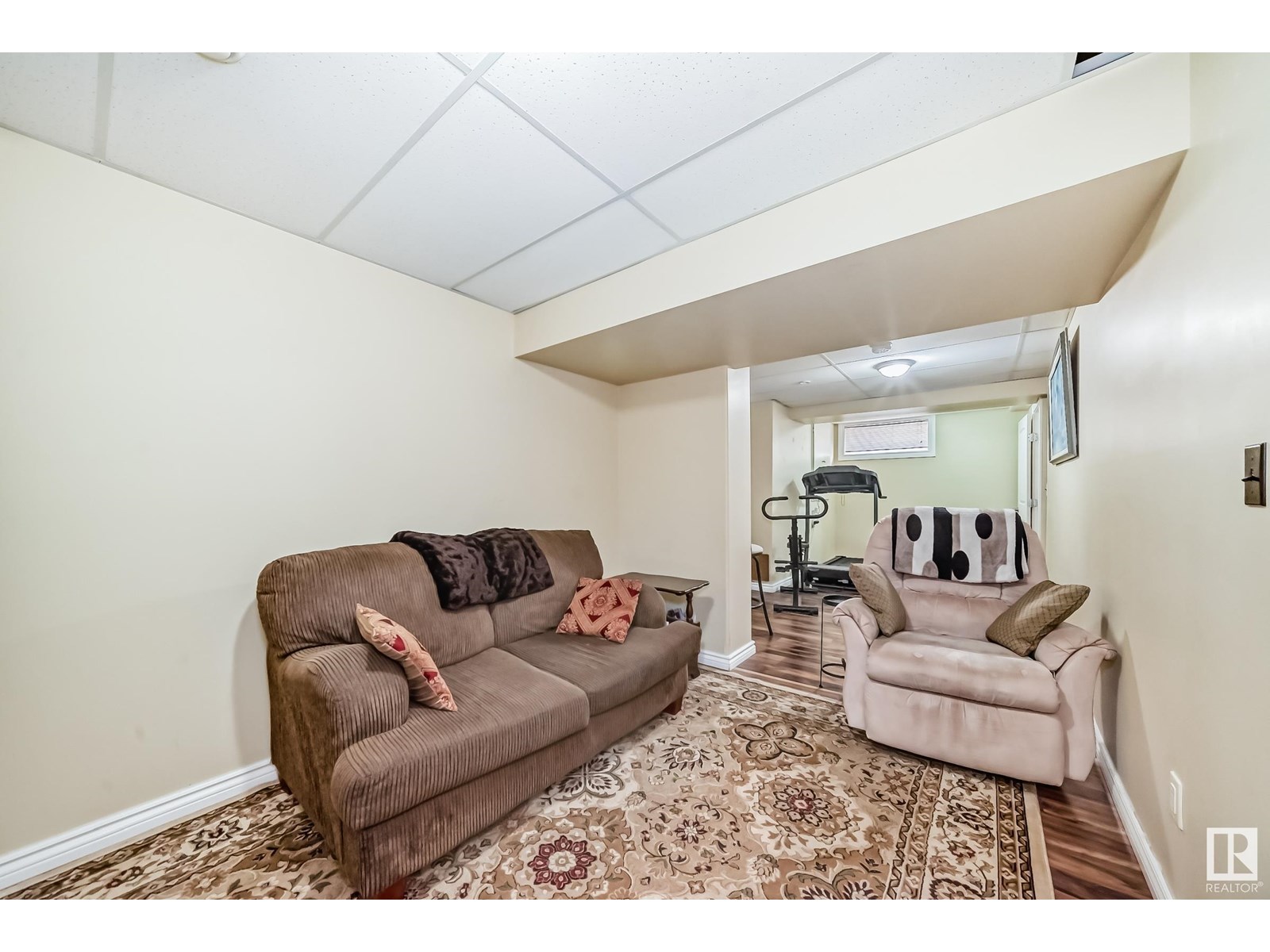 Photo 40 of 472 Clareview Rd Nw, Edmonton AB