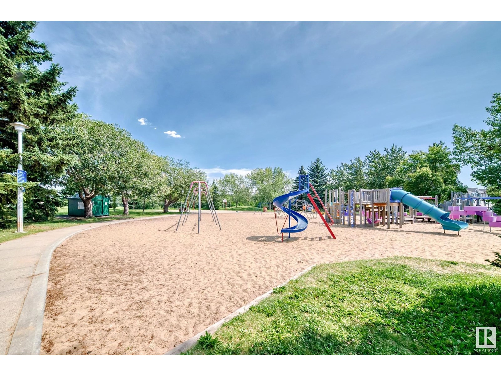 Photo 57 of 472 Clareview Rd Nw, Edmonton AB