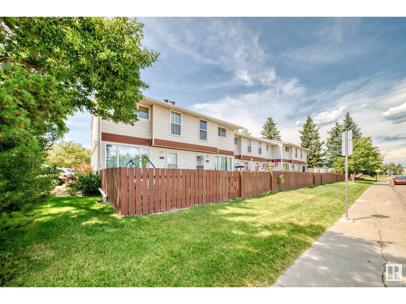 Photo 52 of 472 Clareview Rd Nw, Edmonton AB