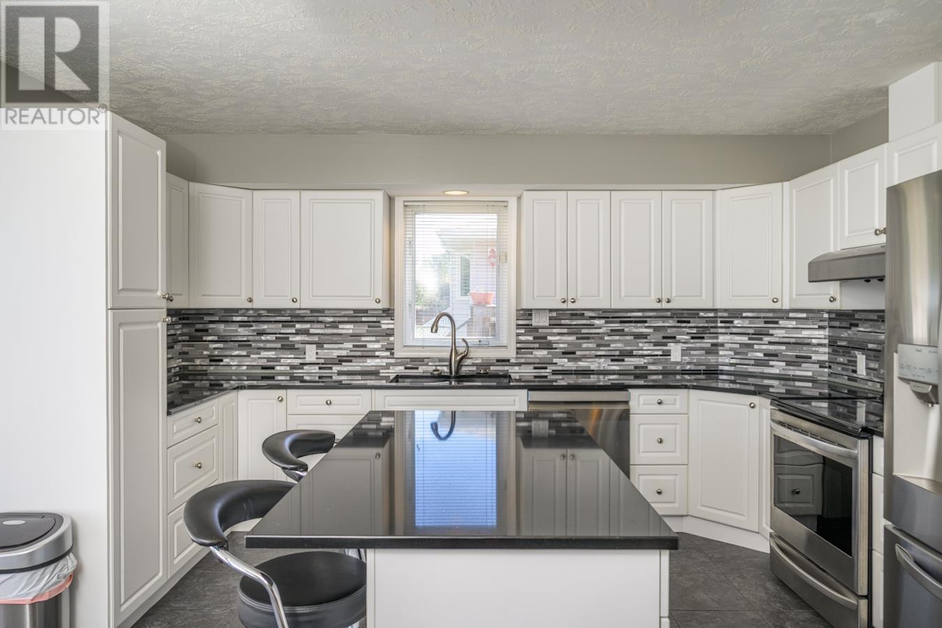 Photo 3 of 3172 Seton Place, Prince George BC