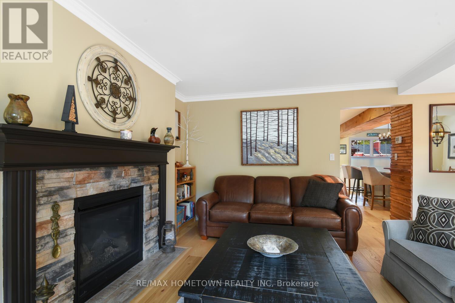 Photo 19 of 33 Country Club Place, Brockville ON