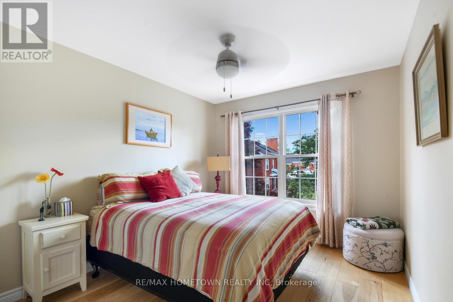 Photo 27 of 33 Country Club Place, Brockville ON